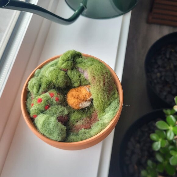 Handmade Needle Felted Fox in Terra Cotta Pot, Decorative Wool Art Figurine, Woo - Picture 2 of 8